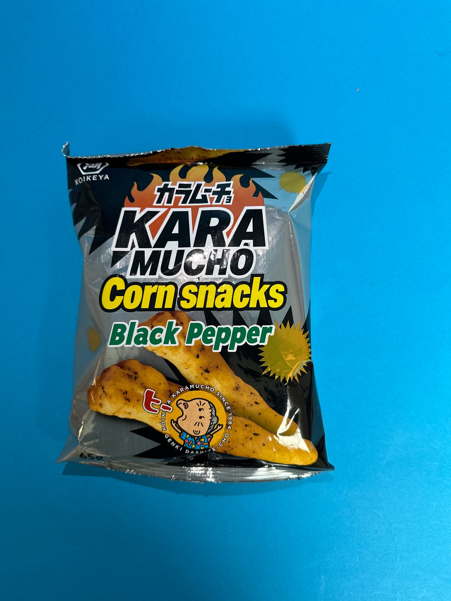 Koikeya Kara mucho Corn Snacks Black Pepper - Memo's Candy World GmbH